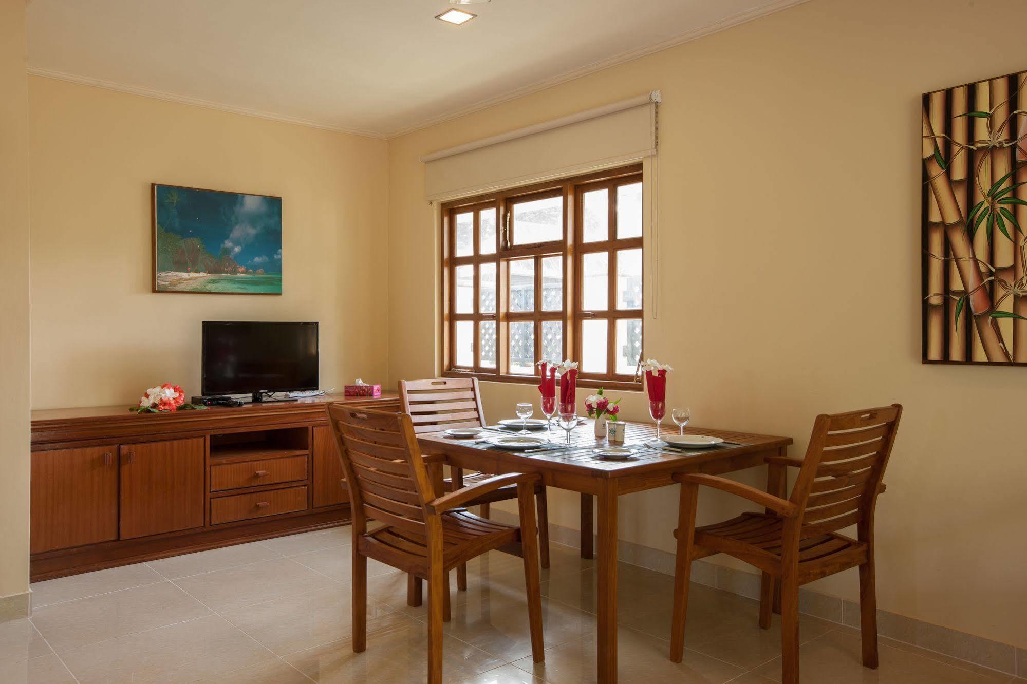Le Relax Self Catering Apartment La Digue Exterior foto
